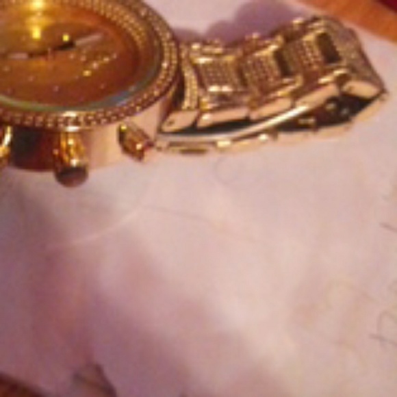 Watch - Picture 5 of 5